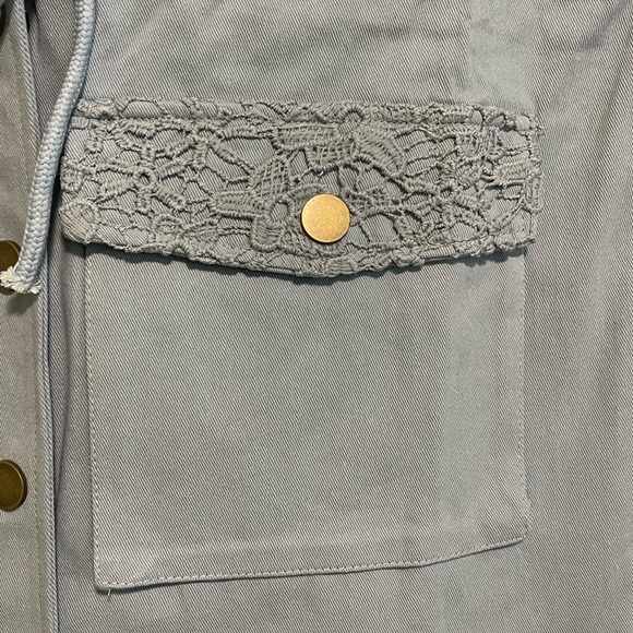 ANDTHEWHY Baby Blue 4 Pocket Vest - Picture 4 of 4